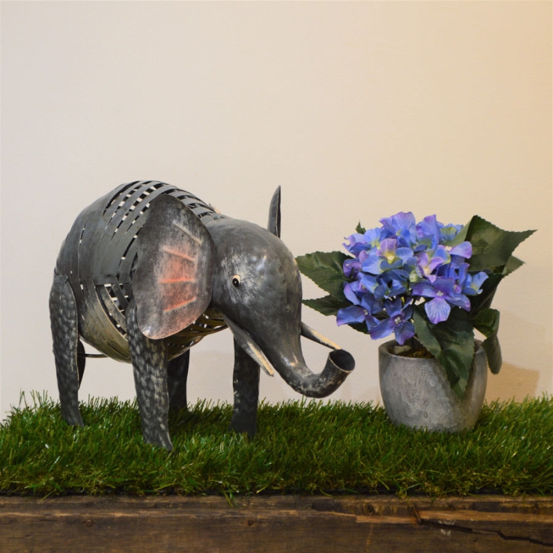 metal elephant figurines