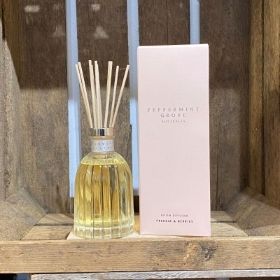 Freesia and Berries Reed Diffuser