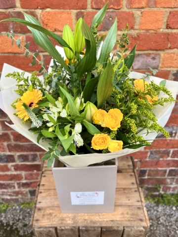 Buttercup Beauty Handtied